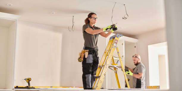 Best Affordable Emergency Electrician  in Centerville, OH